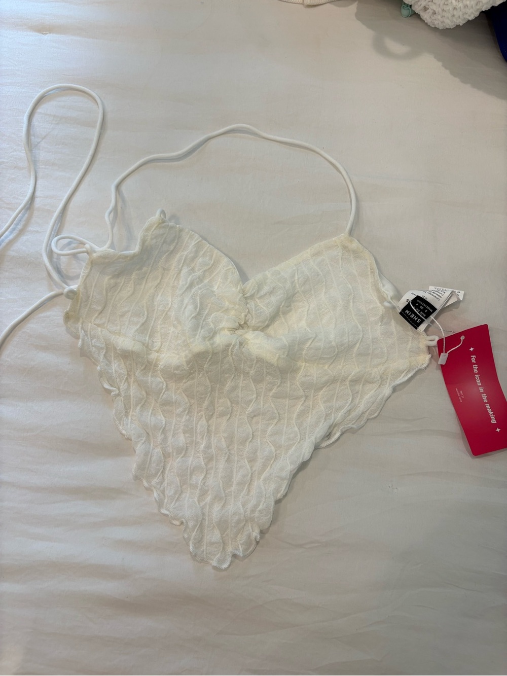 SHEIN White Textured V-Point Crop Cami Top